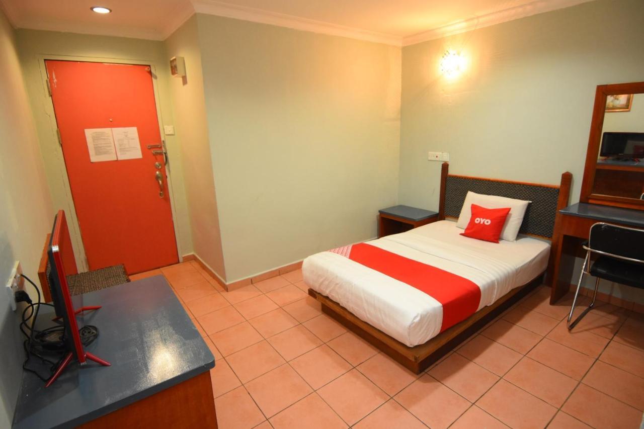 Oyo 89642 Highway Inn Mukah المظهر الخارجي الصورة