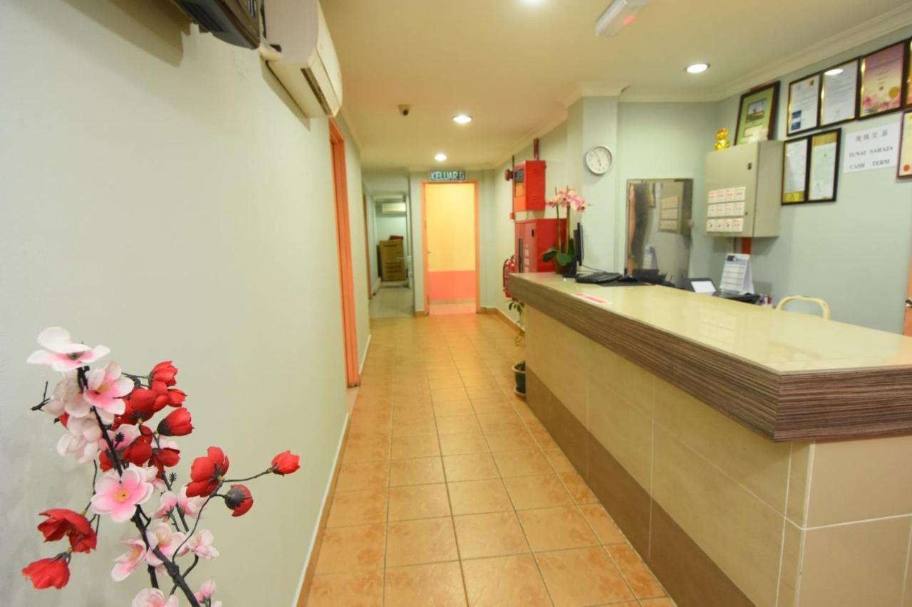 Oyo 89642 Highway Inn Mukah المظهر الخارجي الصورة