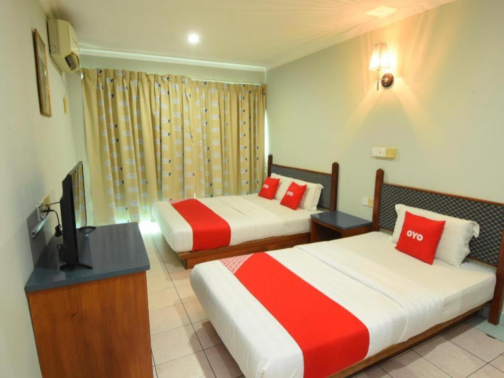 Oyo 89642 Highway Inn Mukah المظهر الخارجي الصورة